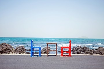 汽车显示abs和刹车灯一直亮是什么原因