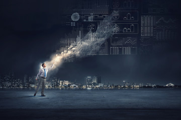 汽车显示abs和刹车灯一直亮是什么原因