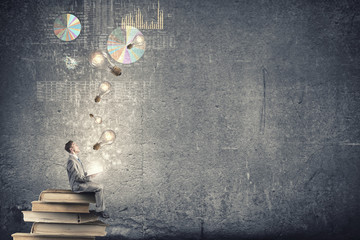 汽车显示abs和刹车灯一直亮是什么原因